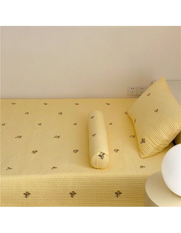 80 Thread Count Cotton Quilted Light Luxury Bears Exquisite Embroidery Bed Cover Pillow Case Soft and Dry Wash Bed Cover Sheet