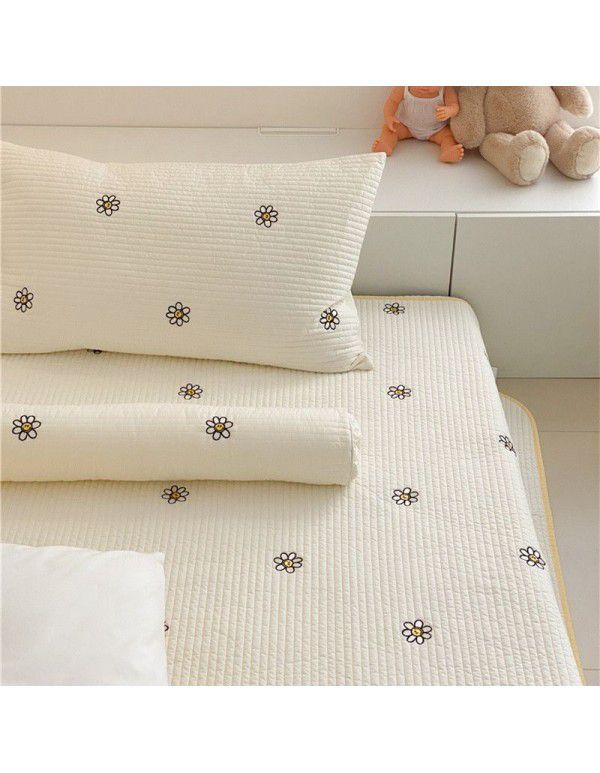 80 Thread Count Cotton Quilted Light Luxury Bears Exquisite Embroidery Bed Cover Pillow Case Soft and Dry Wash Bed Cover Sheet