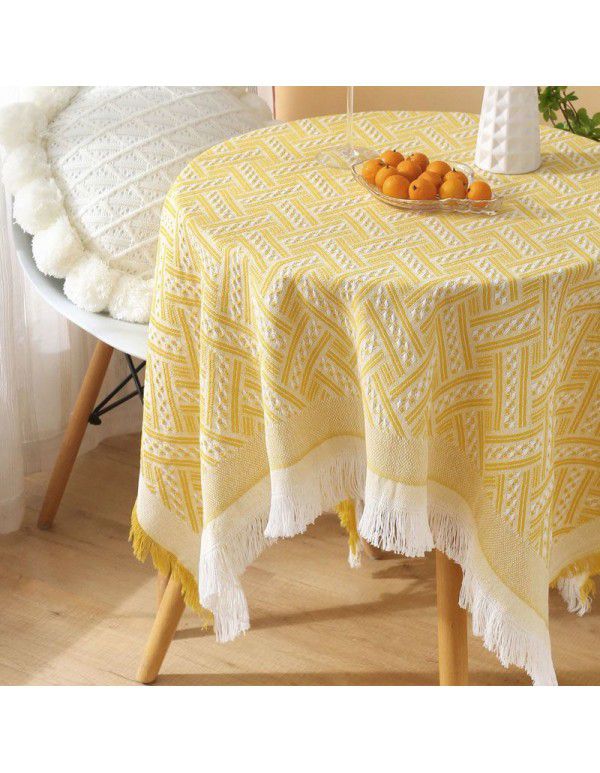 Napkins, tablecloths, small squares, thick rectangular table mats, bedside table covers, round tables, cream tea tables, cross-border