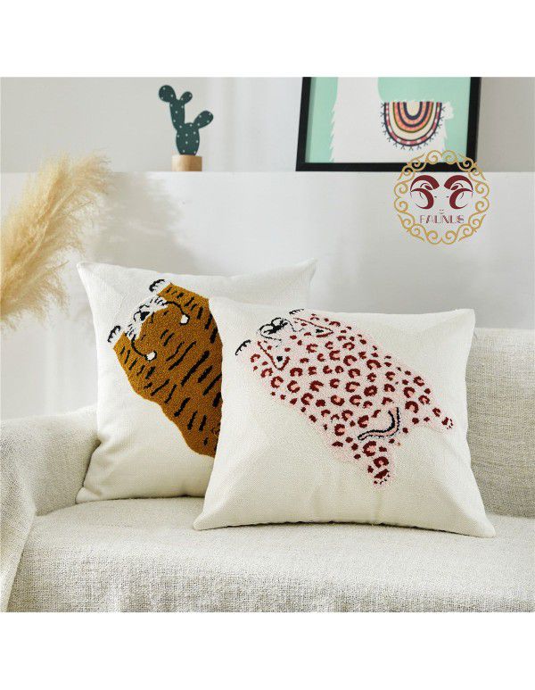 Hot Sale Cute Cartoon Tiger Head Flower Leopard Panda Embroidery Throw Pillow Tufted Loop Down Children's Gift Group Purchase Round Cushion