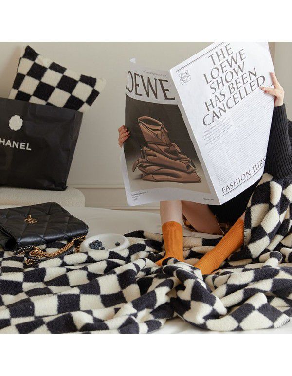 Chessboard check handmade blanket milk wool cover blanket lamb wool pillow case flannel imitation wool jacquard blanket sub net red