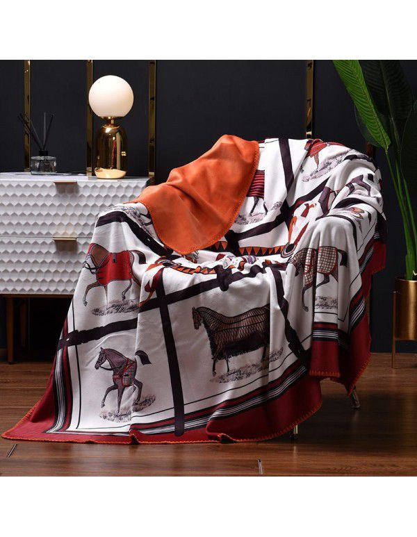 Micro defect export brand blanket European cloud blanket double layer blanket sofa blanket brocade fox velvet multi-functional lunch blanket