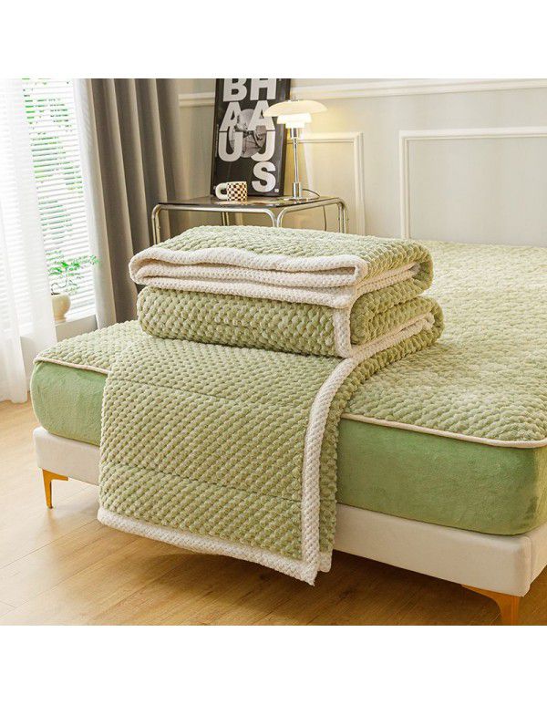  New anti-static jacquard small fresh blanket three layers warm thickened blanket soft blanket gift wholesale