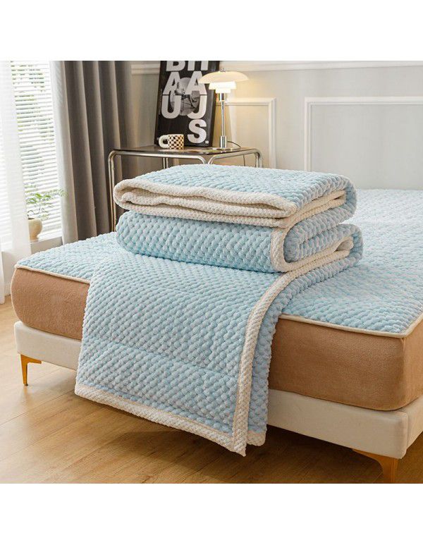  New anti-static jacquard small fresh blanket three layers warm thickened blanket soft blanket gift wholesale