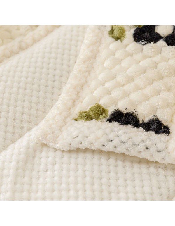  New anti-static jacquard small fresh blanket three layers warm thickened blanket soft blanket gift wholesale